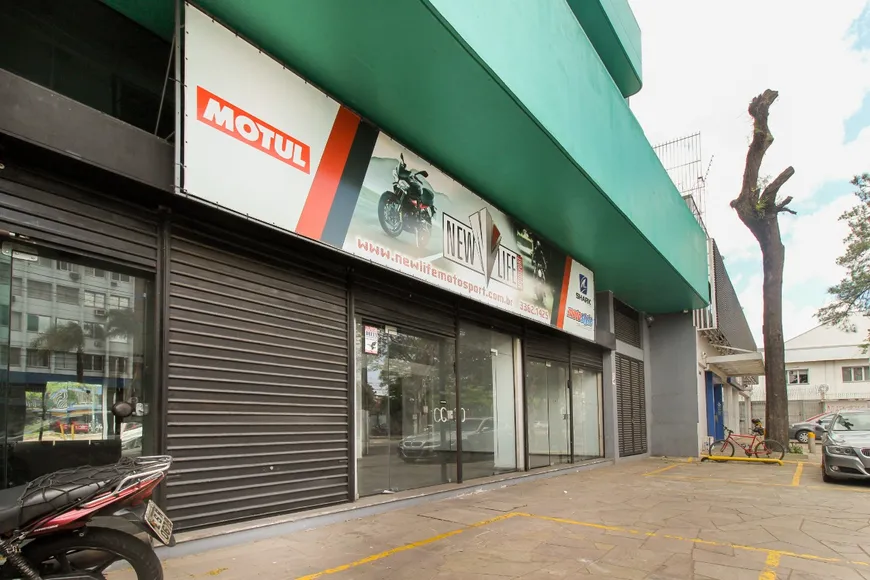 Foto 1 de Ponto Comercial com 1 Quarto à venda, 144m² em São Geraldo, Porto Alegre