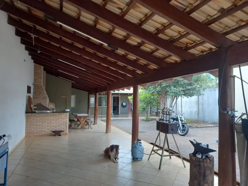 Foto 1 de Casa com 2 Quartos à venda, 249m² em Cidade Jardim, Uberlândia