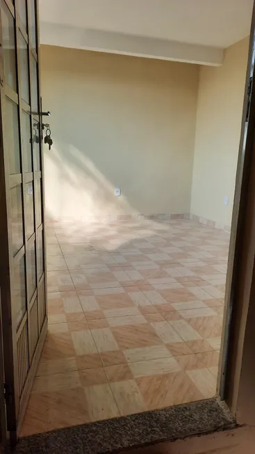 Foto 1 de Apartamento com 2 Quartos para alugar, 90m² em Irajá, Rio de Janeiro