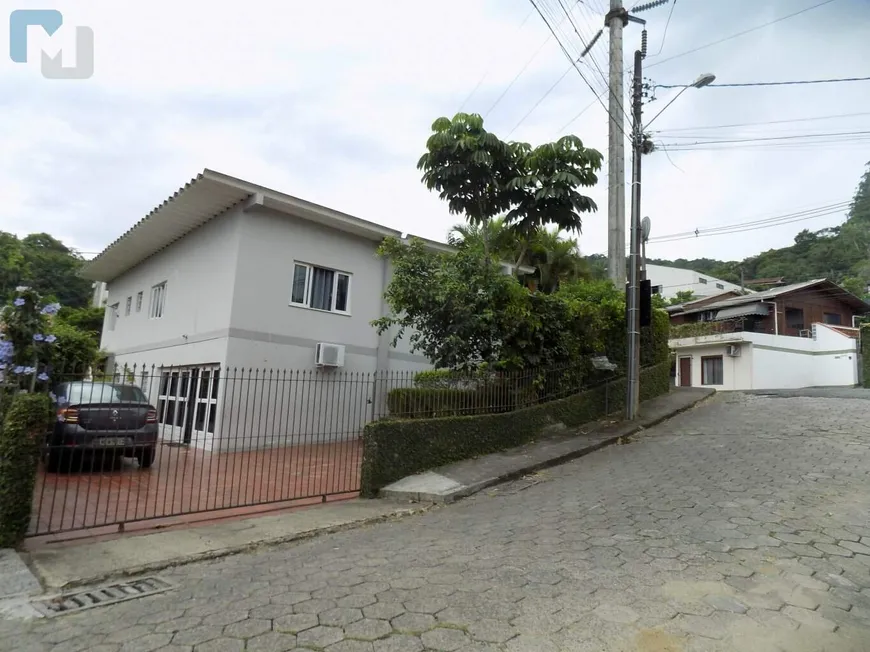 Foto 1 de Casa com 3 Quartos à venda, 261m² em Velha, Blumenau