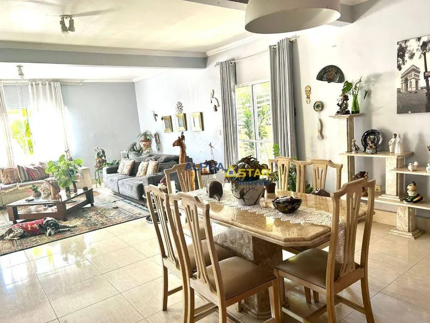 Foto 1 de Casa de Condomínio com 3 Quartos à venda, 290m² em Suru, Santana de Parnaíba