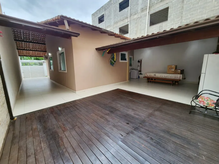 Foto 1 de Casa com 3 Quartos à venda, 200m² em Colina de Laranjeiras, Serra