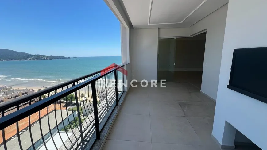 Foto 1 de Apartamento com 4 Quartos à venda, 190m² em Meia Praia, Itapema