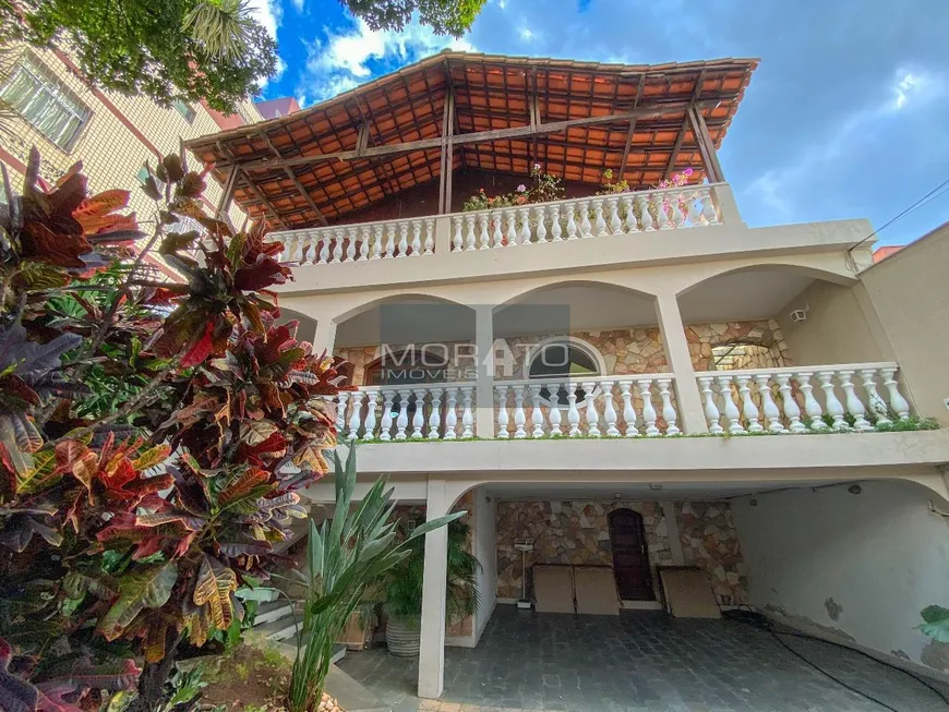 Foto 1 de Casa com 3 Quartos à venda, 320m² em Santa Rosa, Belo Horizonte