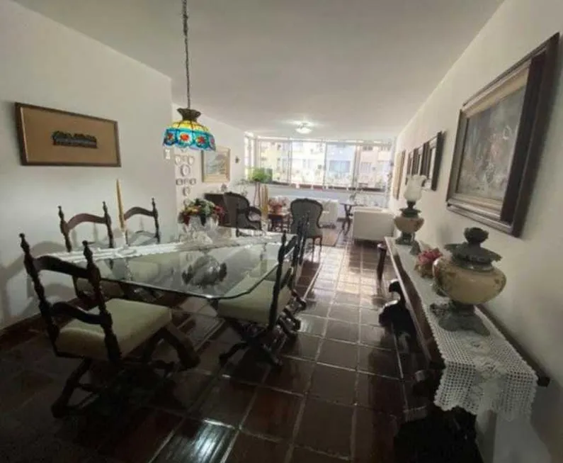 Foto 1 de Apartamento com 3 Quartos à venda, 126m² em Copacabana, Rio de Janeiro