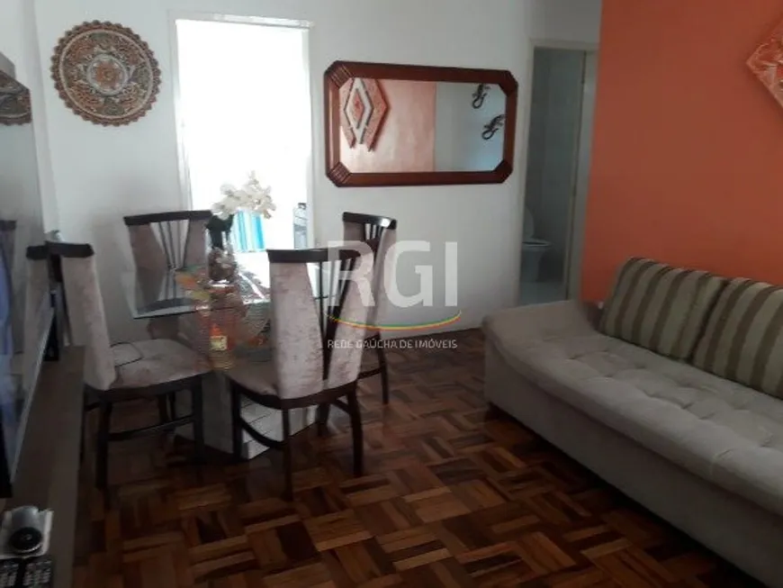 Foto 1 de Apartamento com 3 Quartos à venda, 61m² em Humaitá, Porto Alegre