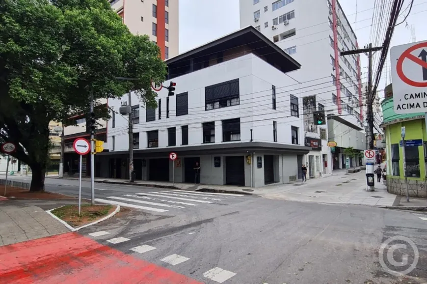 Foto 1 de Apartamento com 1 Quarto para alugar, 30m² em Centro, Florianópolis