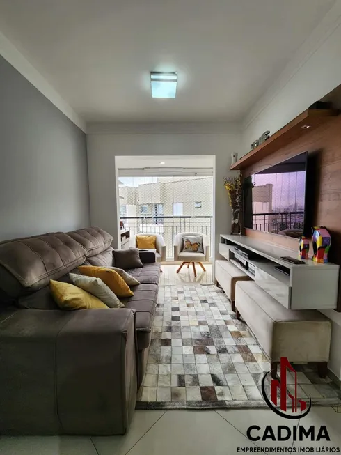 Foto 1 de Apartamento com 3 Quartos à venda, 64m² em Vila Carmem, São Paulo