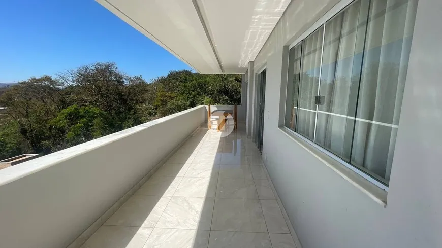 Foto 1 de Casa de Condomínio com 4 Quartos à venda, 364m² em Veredas das Gerais, Nova Lima
