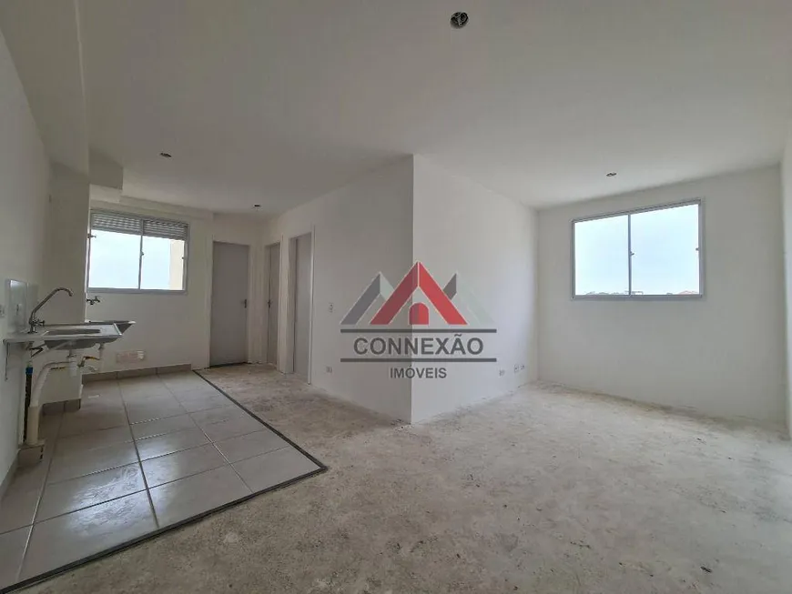 Foto 1 de Apartamento com 2 Quartos à venda, 44m² em Jardim Casa Branca, Suzano