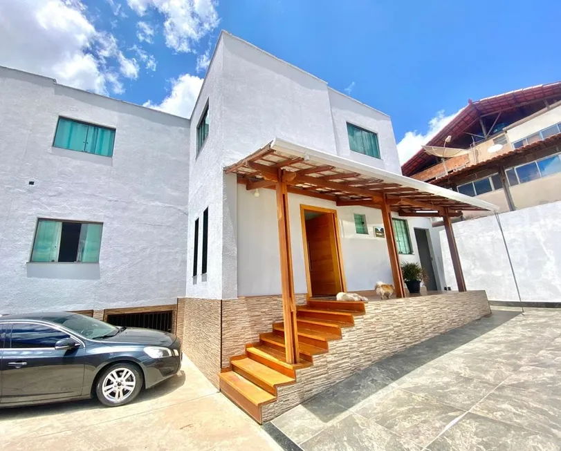 Foto 1 de Casa com 3 Quartos à venda, 250m² em Salgado Filho, Belo Horizonte