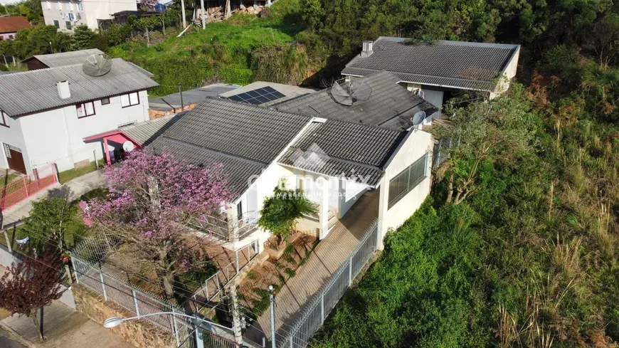 Foto 1 de Casa com 3 Quartos à venda, 200m² em , Flores da Cunha