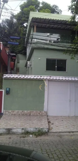 Foto 1 de Casa com 4 Quartos à venda, 360m² em Centro, Nova Iguaçu