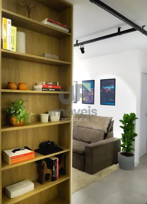 Foto 1 de Apartamento com 2 Quartos à venda, 62m² em Três Vendas, Pelotas