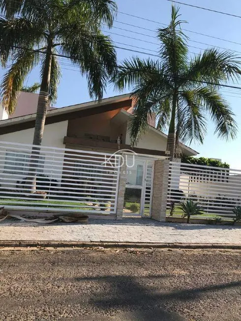 Foto 1 de Casa com 3 Quartos à venda, 300m² em Jardim Riva, Primavera do Leste