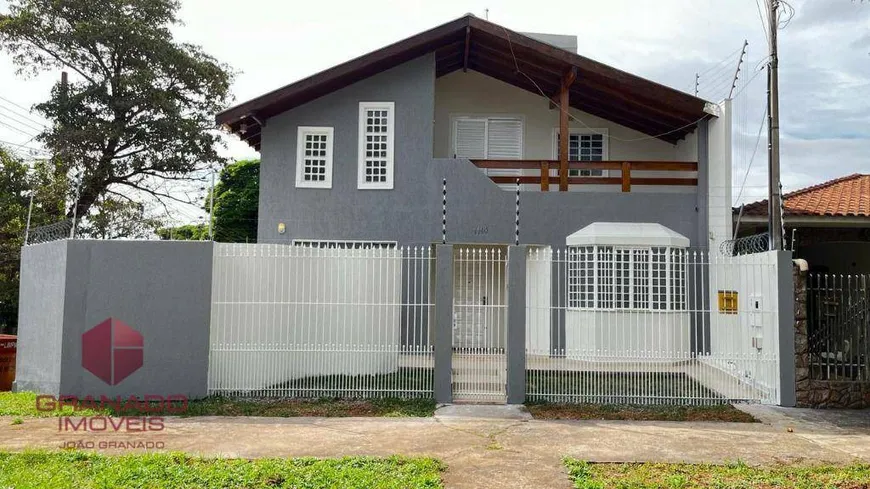 Foto 1 de Sobrado com 3 Quartos à venda, 180m² em Jardim Alvorada, Maringá