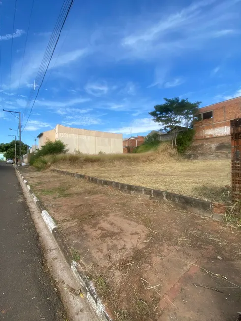Foto 1 de Lote/Terreno à venda, 450m² em Brasil Novo, Presidente Prudente