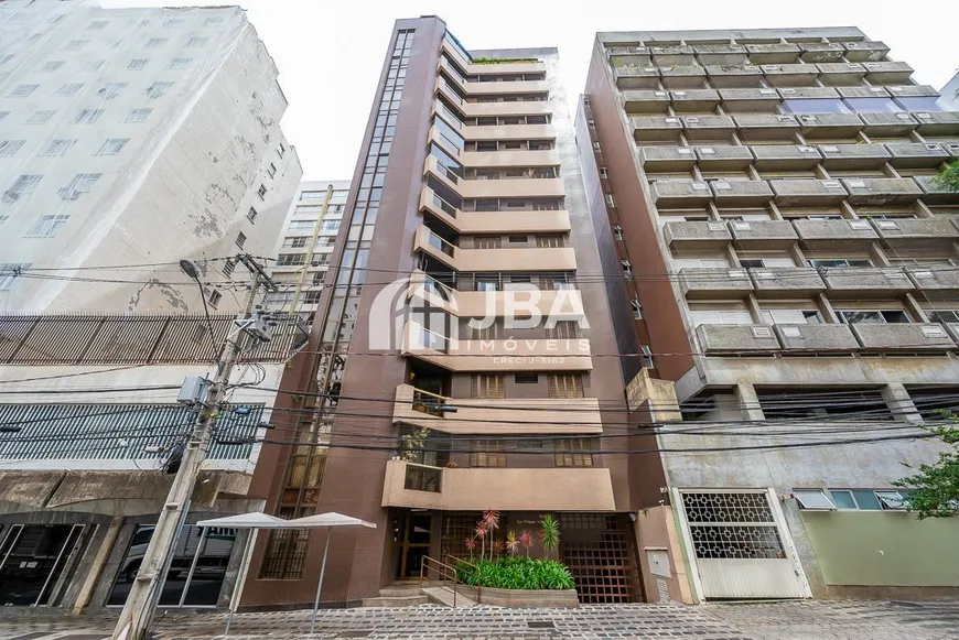 Foto 1 de Apartamento com 3 Quartos à venda, 149m² em Centro, Curitiba