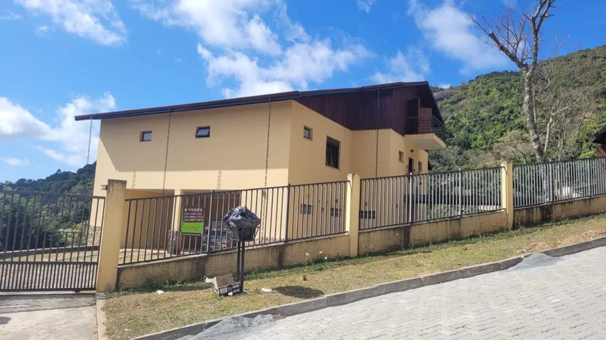 Foto 1 de Casa com 3 Quartos à venda, 628m² em Monte Verde, Camanducaia