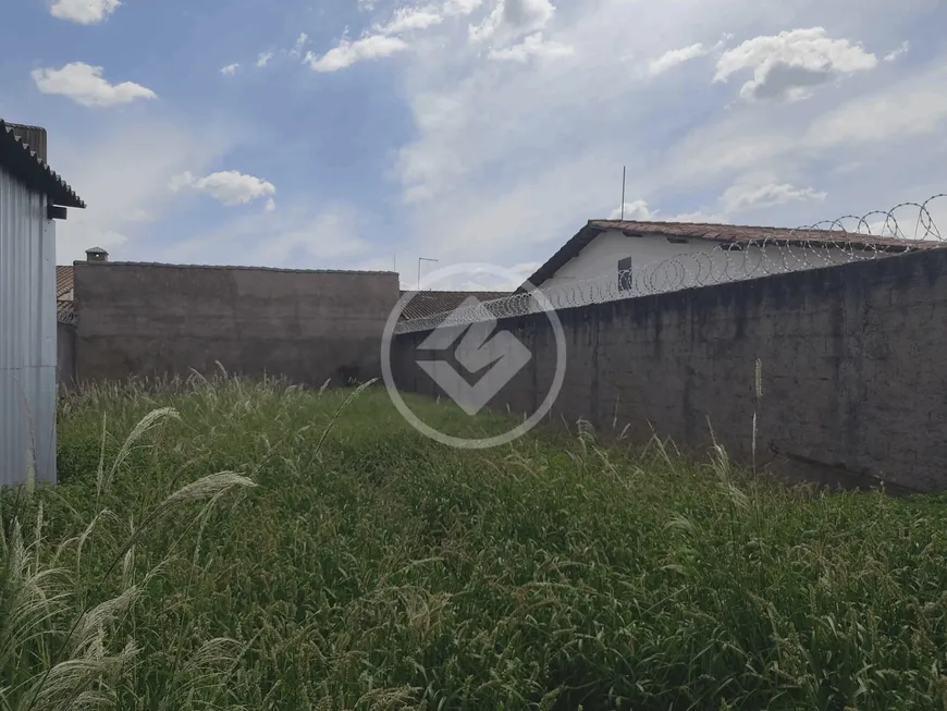 Foto 1 de Lote/Terreno à venda, 250m² em Jardim Patrícia, Uberlândia