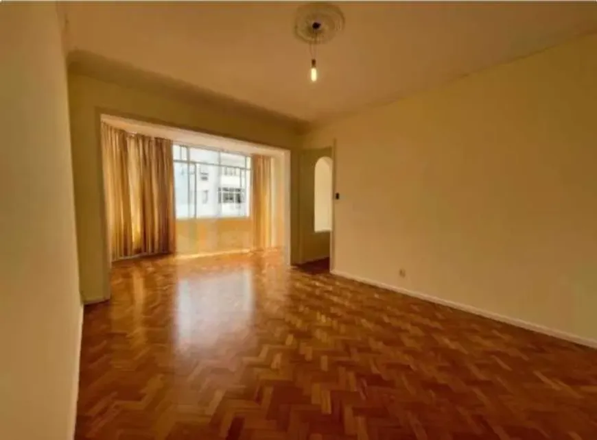 Foto 1 de Apartamento com 3 Quartos à venda, 120m² em Copacabana, Rio de Janeiro