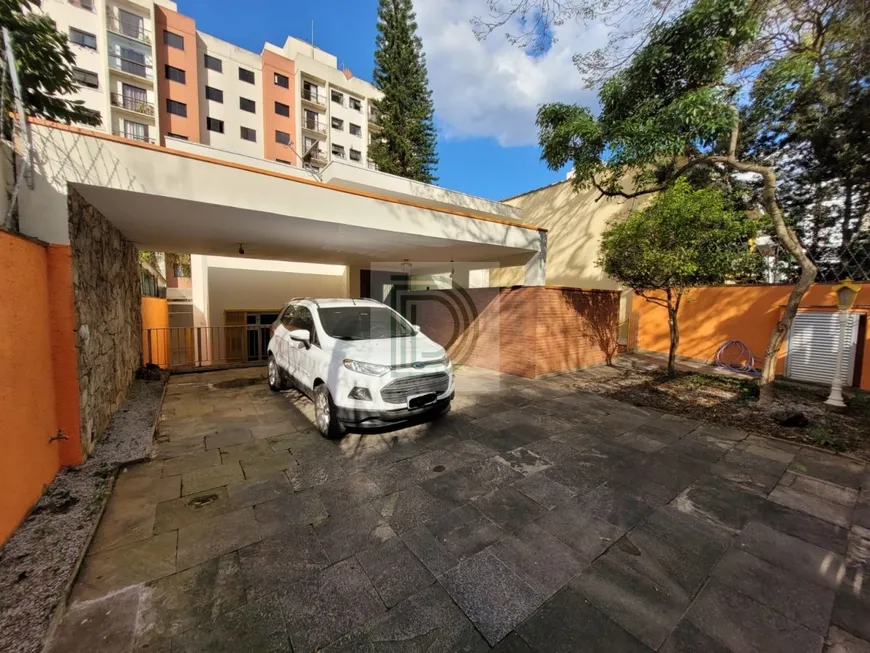Foto 1 de Sobrado com 3 Quartos para venda ou aluguel, 200m² em Jardim das Vertentes, São Paulo