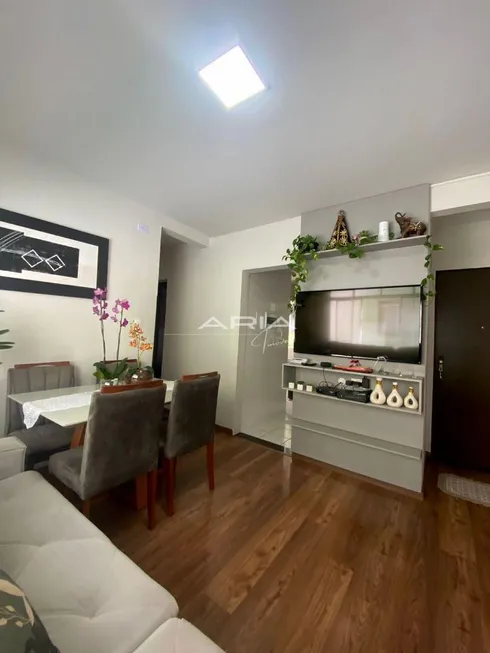 Foto 1 de Apartamento com 2 Quartos à venda, 58m² em Vila Shimabokuro , Londrina