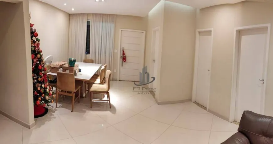 Foto 1 de Casa com 3 Quartos à venda, 214m² em Vale da Colina, Volta Redonda