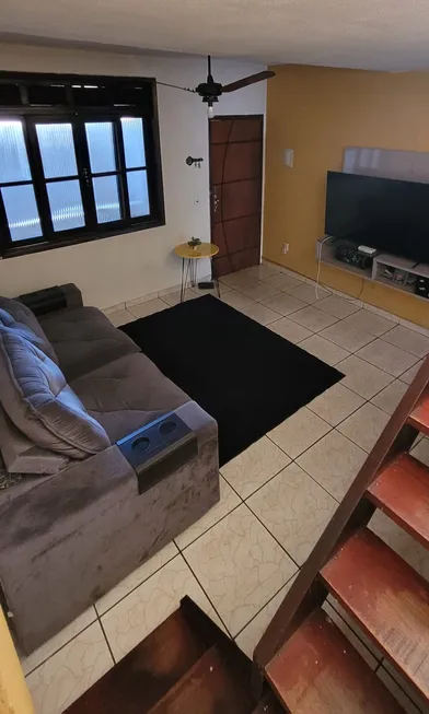 Foto 1 de Casa com 2 Quartos à venda, 80m² em Pacheco, São Gonçalo