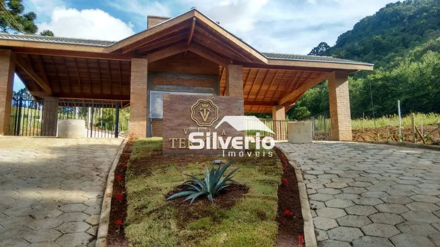 Foto 1 de Lote/Terreno à venda, 1036m² em , Gonçalves