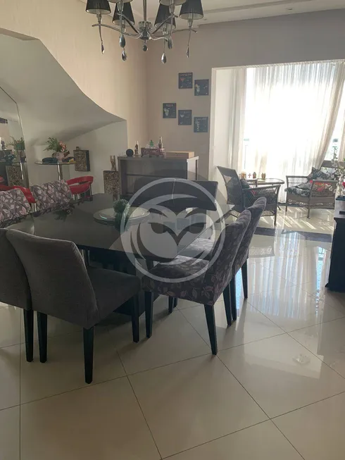 Foto 1 de Apartamento com 3 Quartos à venda, 198m² em Jardim Tupanci, Barueri