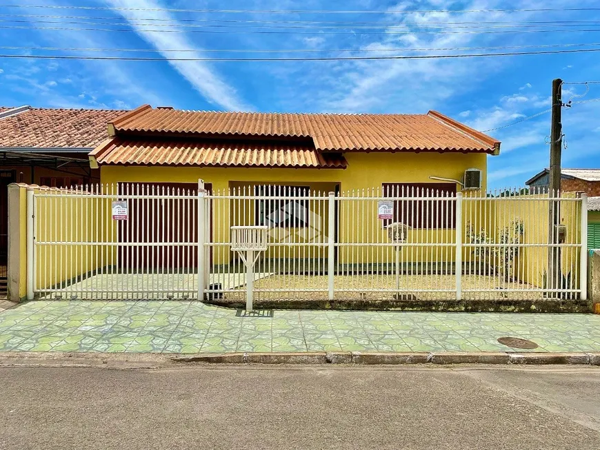 Foto 1 de Casa com 2 Quartos à venda, 90m² em Castelo Branco, Gravataí