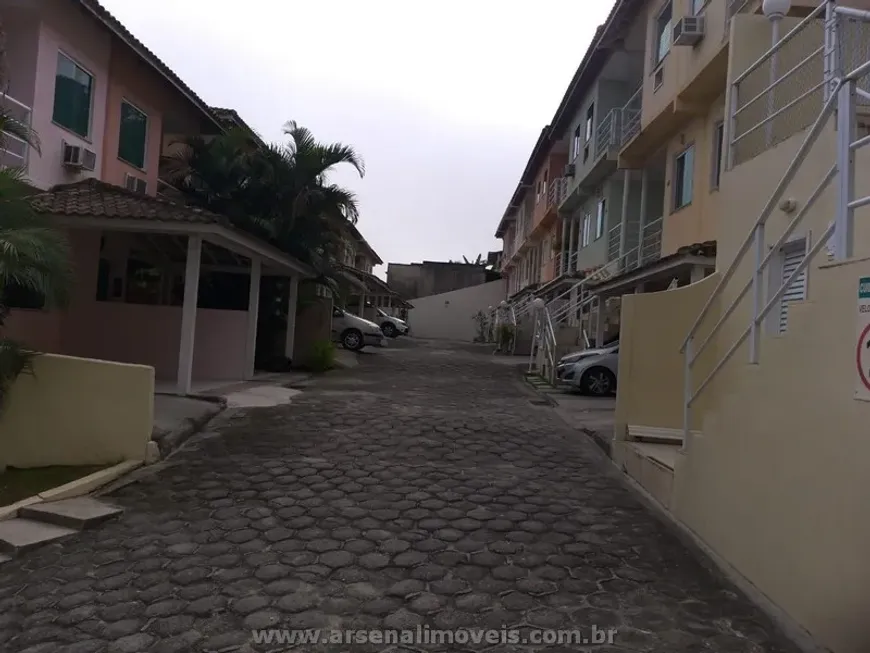 Foto 1 de Casa de Condomínio com 2 Quartos à venda, 89m² em Rio do Ouro, São Gonçalo