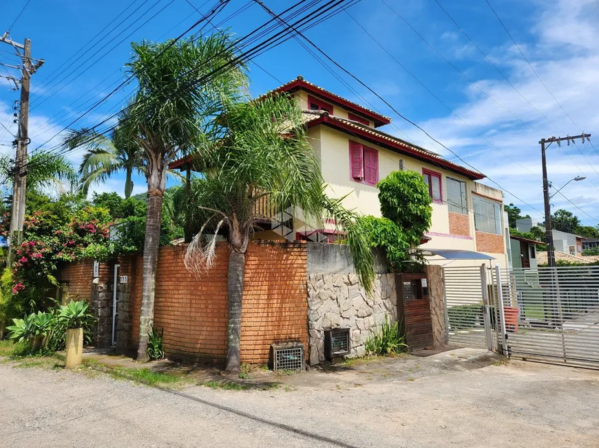 Foto 1 de Ponto Comercial com 9 Quartos à venda, 290m² em Campeche, Florianópolis