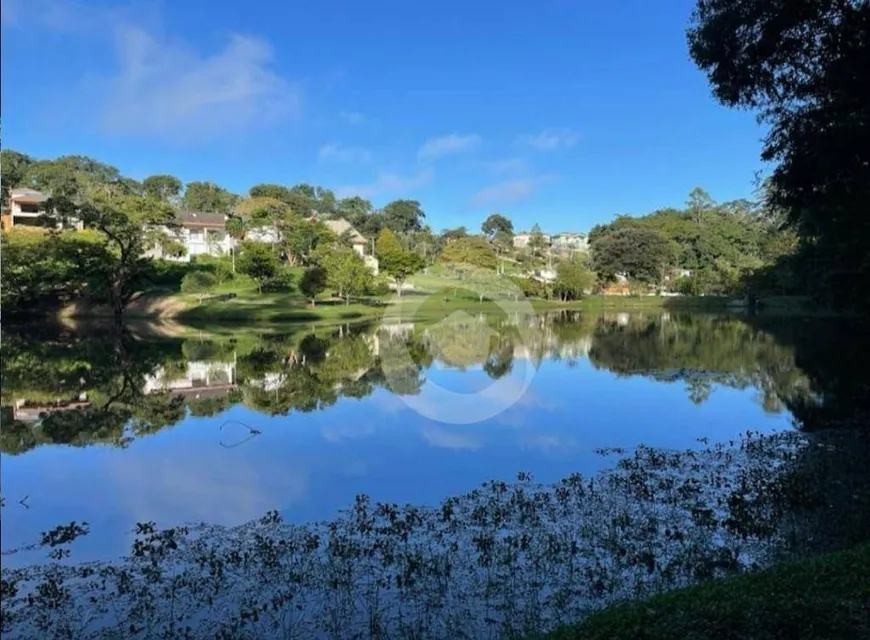 Foto 1 de Casa de Condomínio com 3 Quartos para alugar, 294m² em Tapanhão, Jambeiro