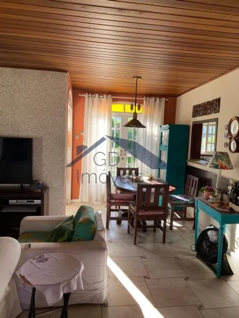 Foto 1 de Casa com 3 Quartos à venda, 114m² em Quitandinha, Petrópolis