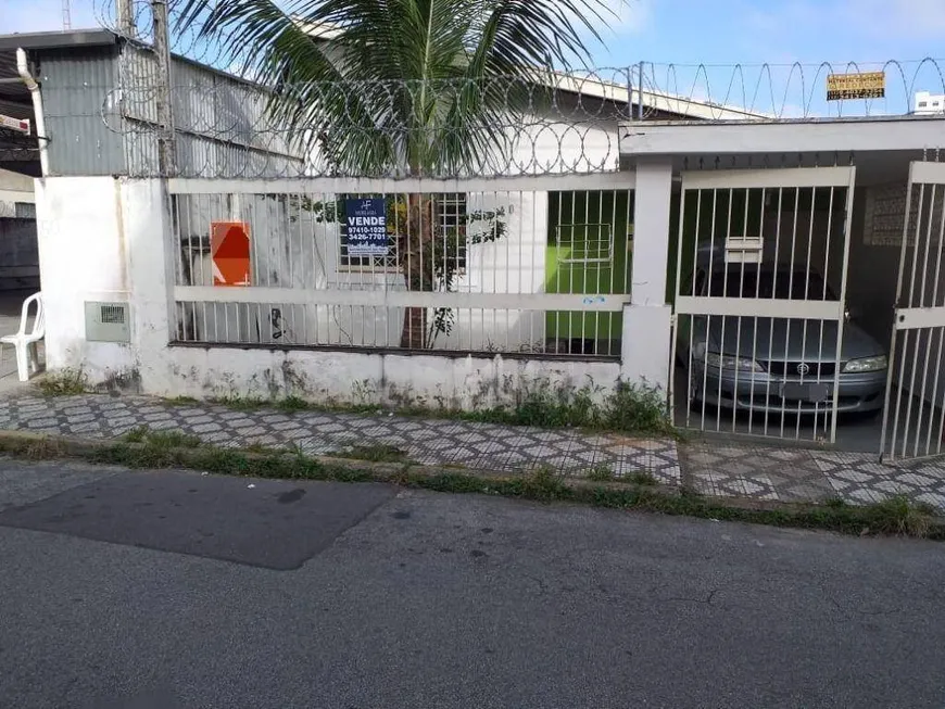 Foto 1 de Casa com 2 Quartos à venda, 150m² em Centro, Taubaté