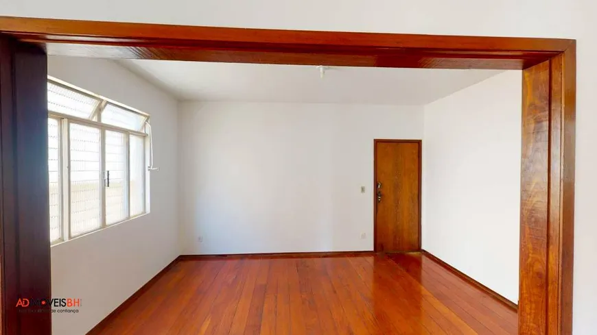 Foto 1 de Apartamento com 4 Quartos à venda, 140m² em Santo Antônio, Belo Horizonte