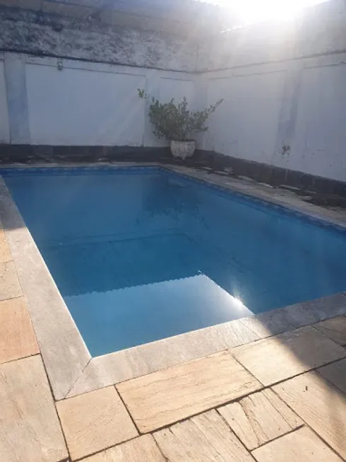 Foto 1 de Casa com 3 Quartos à venda, 200m² em Laranjal, São Gonçalo