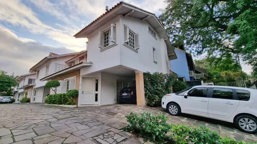 Foto 1 de Casa de Condomínio com 3 Quartos à venda, 189m² em Jardim Isabel, Porto Alegre