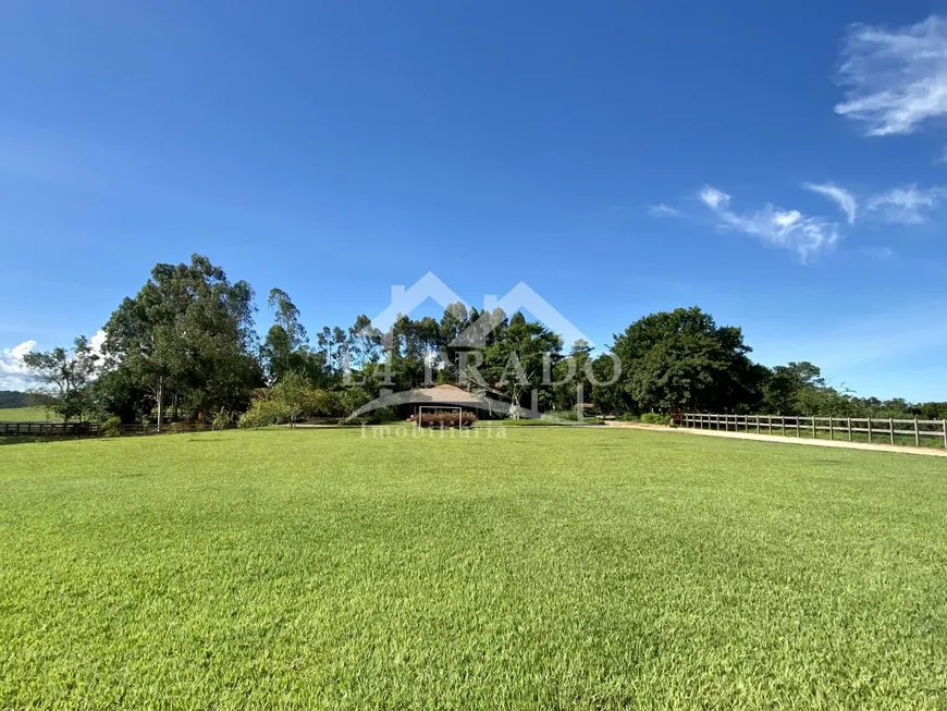 Foto 1 de Fazenda/Sítio com 8 Quartos à venda, 1000m² em Membeca, Paraíba do Sul