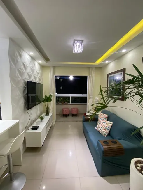 Foto 1 de Apartamento com 2 Quartos à venda, 52m² em Buraquinho, Lauro de Freitas