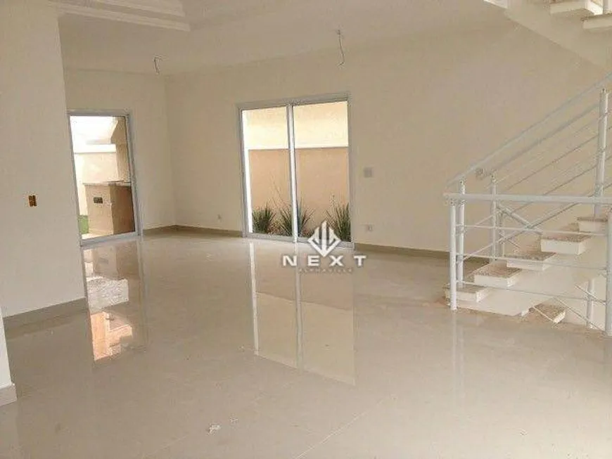 Foto 1 de Casa de Condomínio com 3 Quartos à venda, 212m² em Suru, Santana de Parnaíba