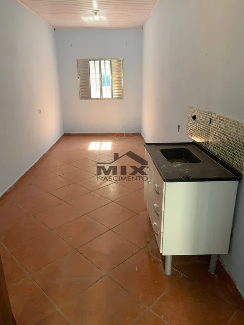 Foto 1 de Casa de Condomínio com 1 Quarto para alugar, 25m² em Paulicéia, São Bernardo do Campo