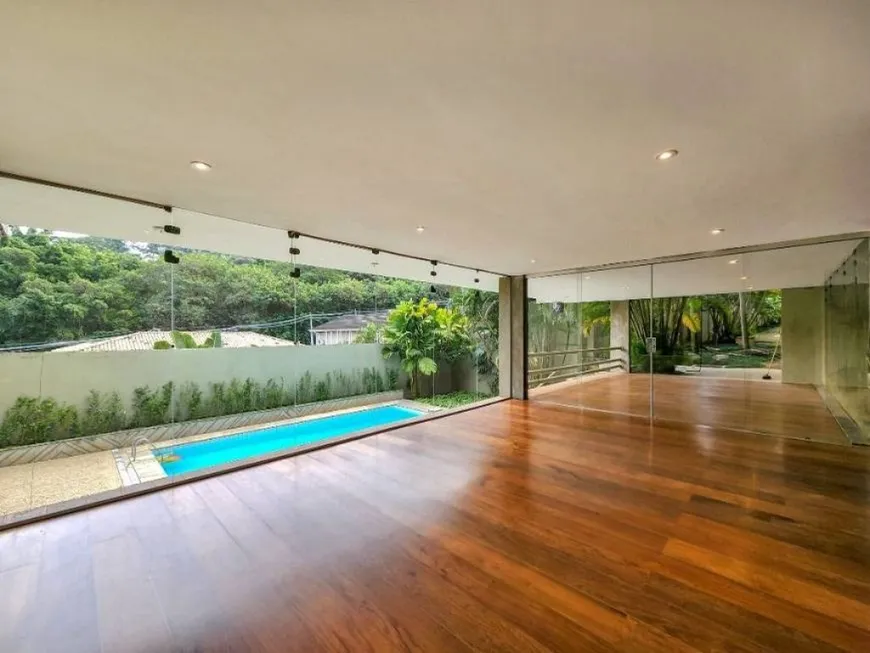 Foto 1 de Casa de Condomínio com 5 Quartos para alugar, 730m² em Paineiras do Morumbi, São Paulo