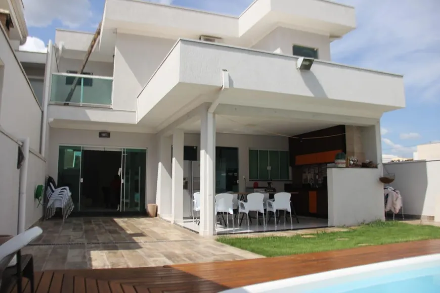 Foto 1 de Casa de Condomínio com 3 Quartos à venda, 280m² em Parque Brasil 500, Paulínia