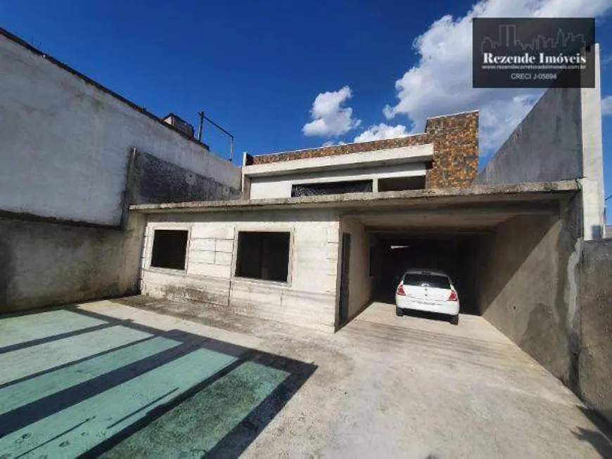 Foto 1 de Casa com 3 Quartos à venda, 315m² em Sitio Cercado, Curitiba