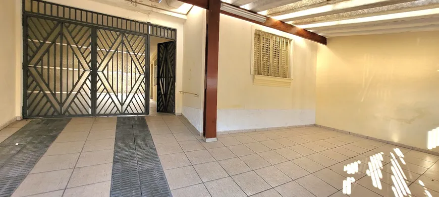 Foto 1 de Casa com 4 Quartos à venda, 224m² em Vila Ema, São Paulo