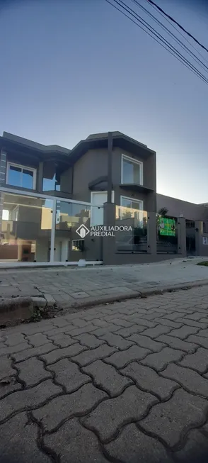 Foto 1 de Sobrado com 4 Quartos à venda, 216m² em Santa Cruz, Gravataí