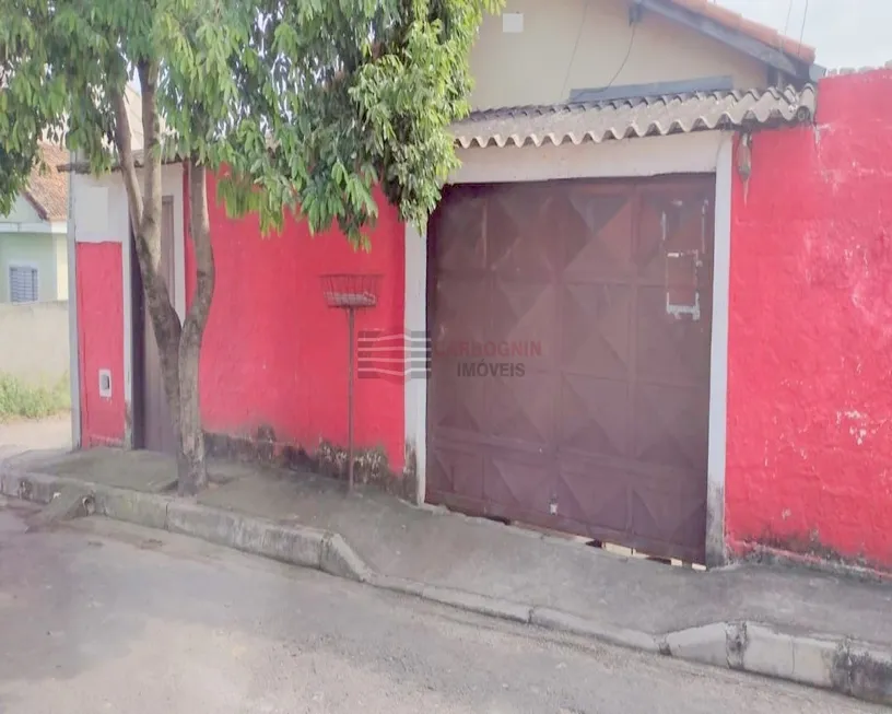 Foto 1 de Casa com 2 Quartos à venda, 162m² em Caçapava Velha, Caçapava